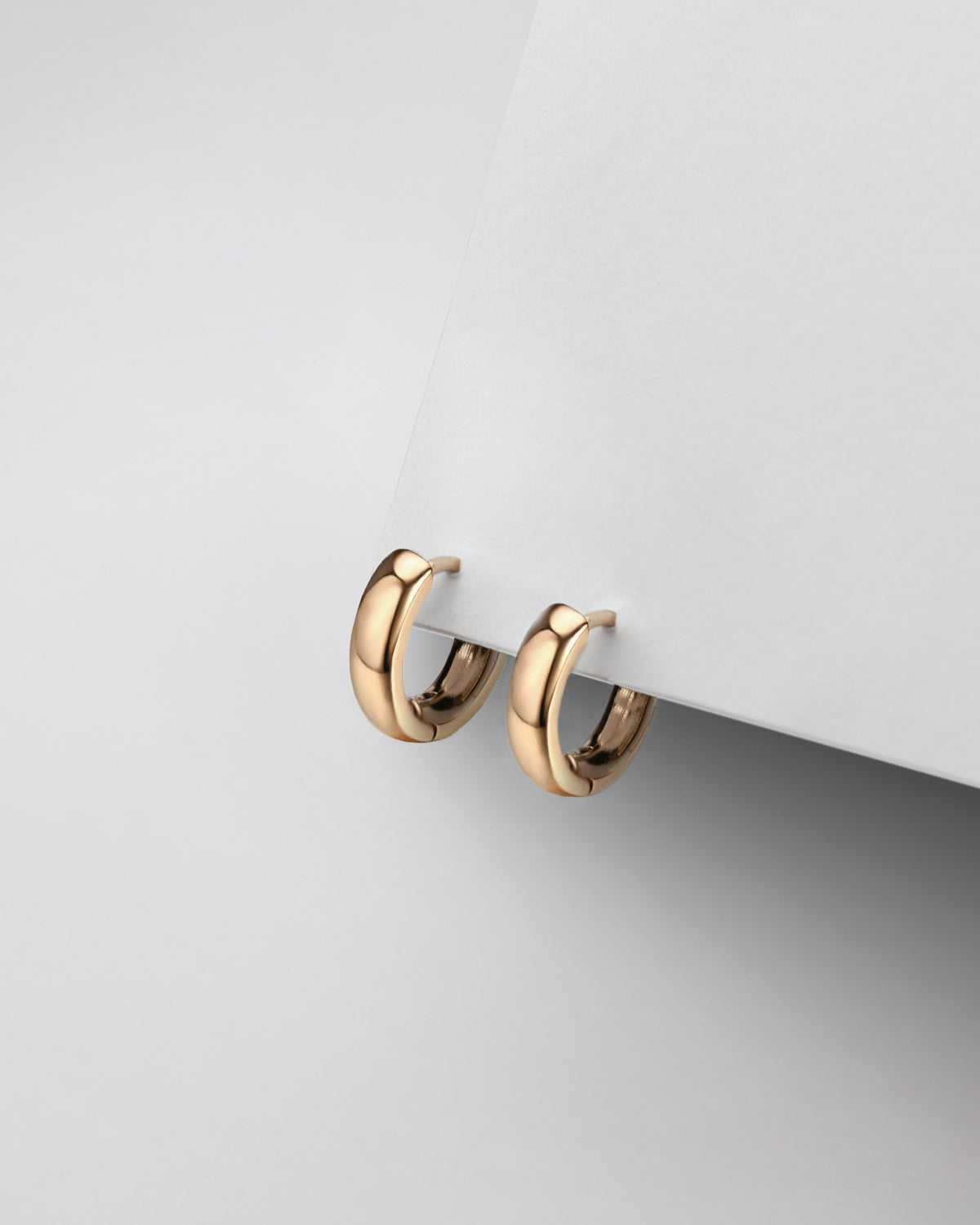 Placeholder photograph, replace before launch: Tide hoops