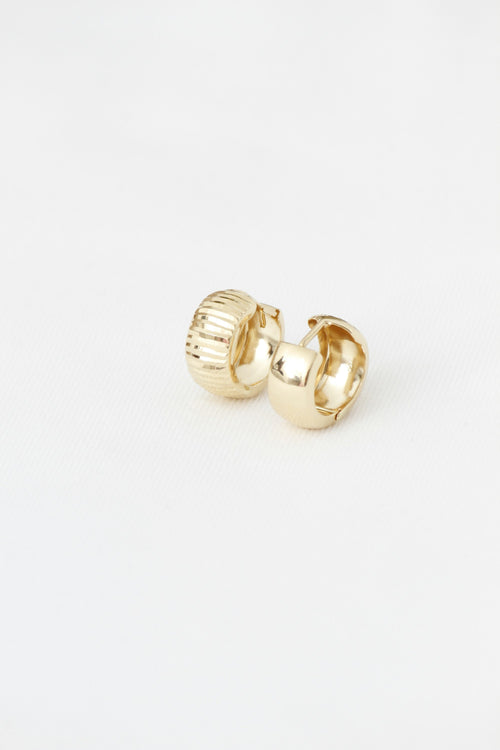 Placeholder photograph, replace before launch: Drop studs